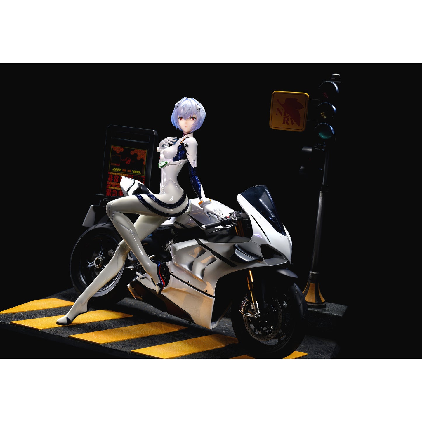 新世紀エヴァンゲリオン 綾波 レイ ドゥカティ・パニガーレV4 Ver. 1/6スケール 塗装済み完成品フィギュア