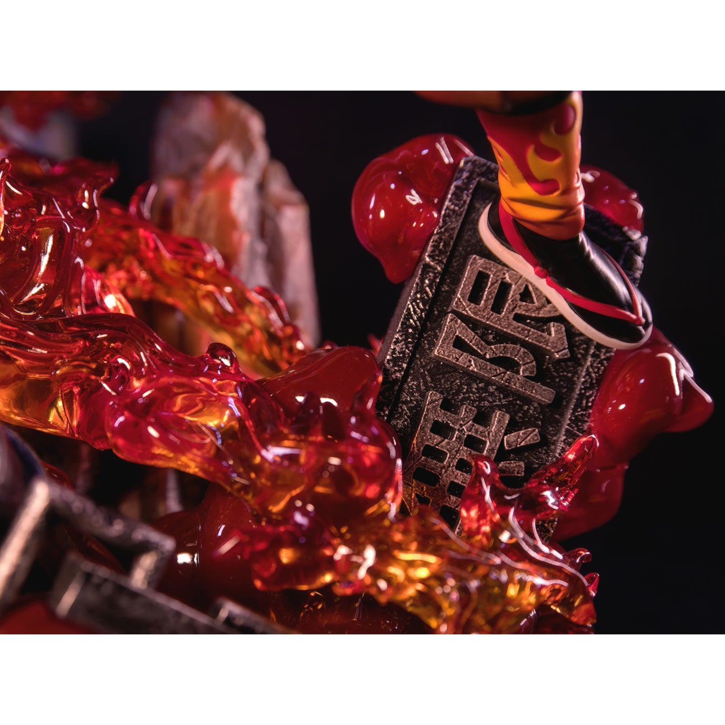 鬼滅の刃 炎柱 煉獄 杏寿郎 1/6スケール 塗装済み完成品フィギュア
