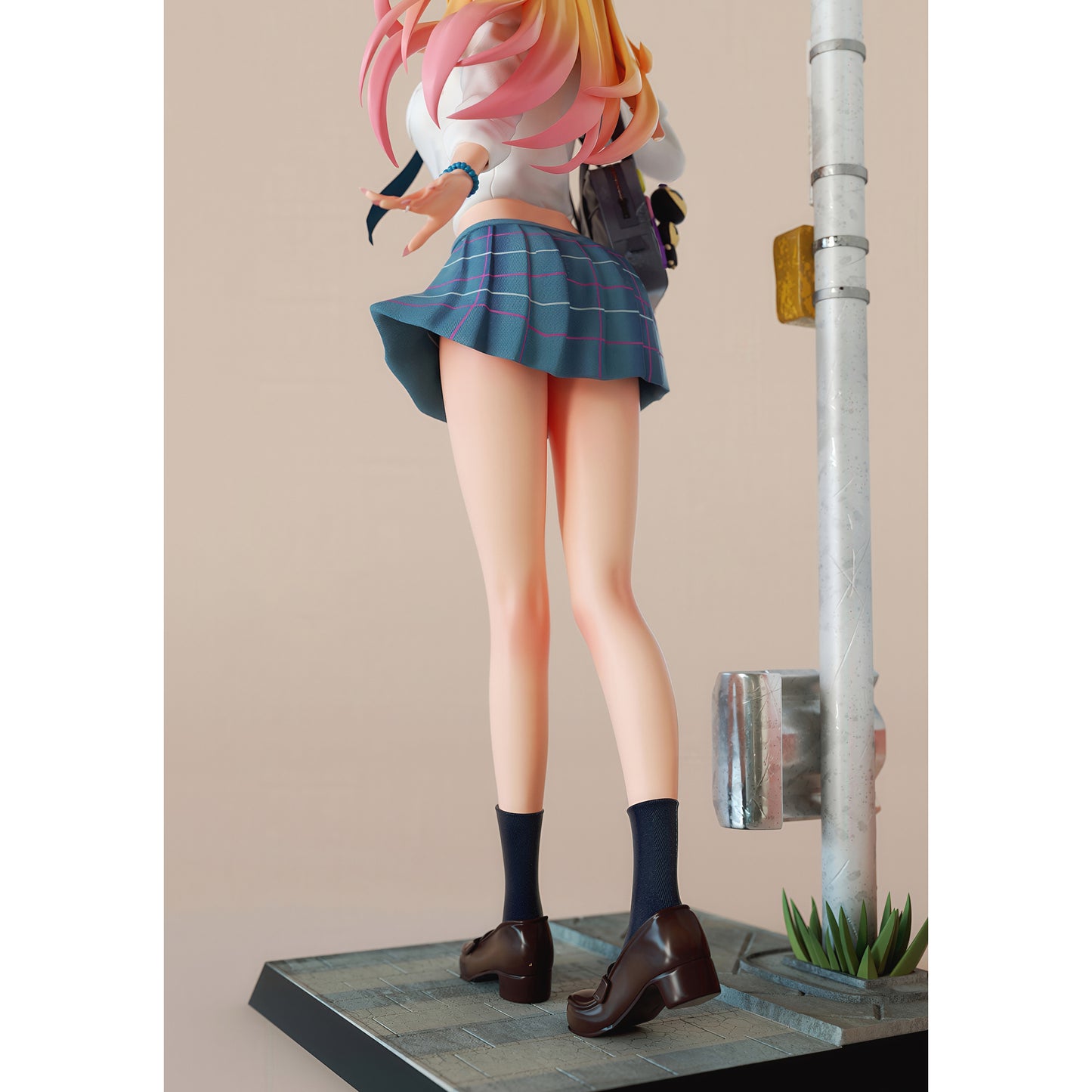 その着せ替え人形は恋をする 喜多川 海夢 制服 Ver. 1/6スケール 塗装済み完成品フィギュア